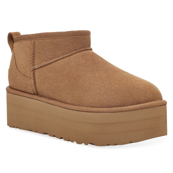 UGG Women's Classic Ultra
Mini Platform Booties size 8 Chestnut Color - Picture 1 of 4